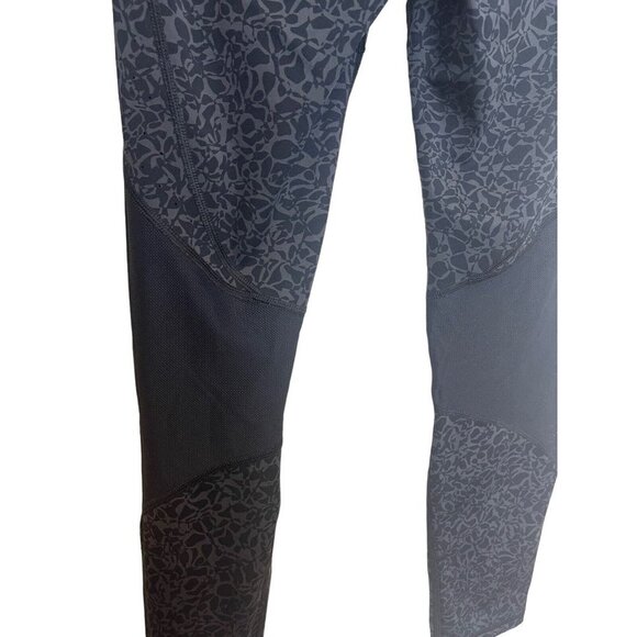 Under Armour heat gear compression Legging women’s size small Black/Gray pattern - Picture 4 of 9